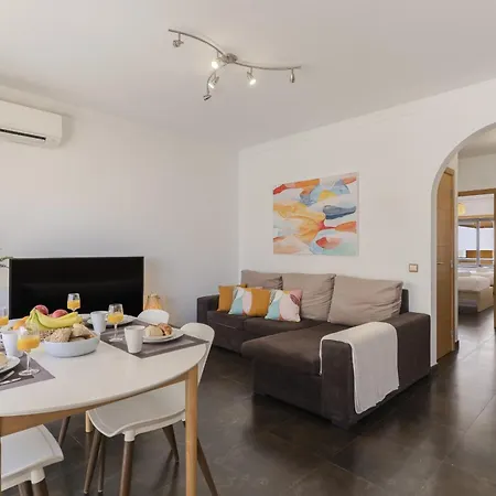 Appartamento #387 Family-friendly Near The