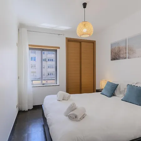 Apartment #387 Family-friendly Near The Armacao de Pera